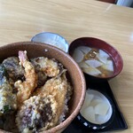 鎌田ガーデン - 料理写真:天丼(￥700税込み)