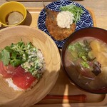 Marumo Kicchin - 選べるどんぶりとおかずの定食