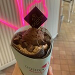 GODIVA dessert - 生チョコレートクレープ