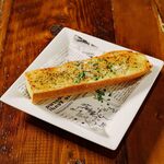 Trattoria Pizzeria Bar FAVETTA 窯焼きピザ - 