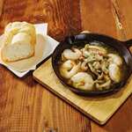 Trattoria Pizzeria Bar FAVETTA 窯焼きピザ - 