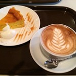 フレスコ コーヒーロースターズ - カフェラテと南瓜のチーズケーキ