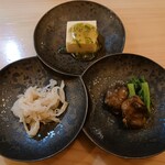 Yakitori To Shouchuu Nikai No Toritoko - お通し