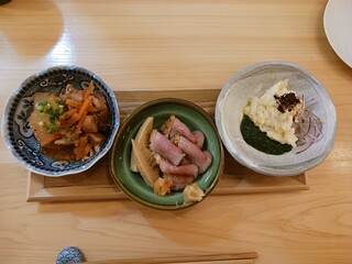 Yakitori To Shouchuu Nikai No Toritoko - おばんざい盛り合わせ