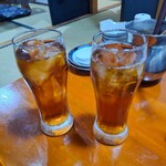 黒潮亭 - ウーロン茶一杯目