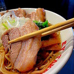 ラーメンキャロル - 分厚い叉焼を見よ！