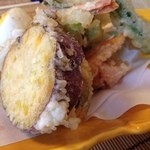 手打ちそば　彩の実 - 天ぷらそばの天ぷら