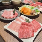 Omoki - 鍋物(松坂牛霜降り肉・松坂牛赤身肉・松坂ポーク・野菜盛り)