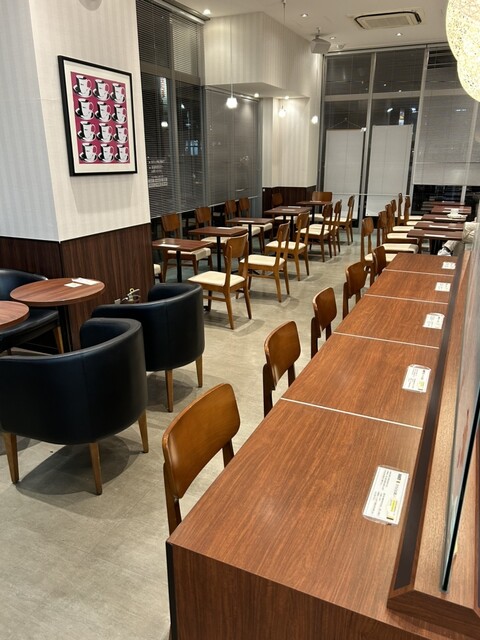 ドトールコーヒーショップ TSUTAYA WAYオークワ本社店 - 宮前