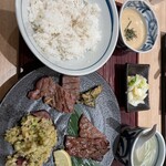 牛たんと和牛焼き 青葉 東急たまプラーザ店 - 