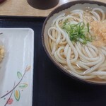 Maruichi - かけうどん、いか天(*´ω｀*)