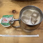 コメダ珈琲店 - たっぷりサイズのアイスミルクコーヒー 620円