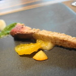 ete - 寒ブリのソテー　半生で蕪と菜の花のピューレが鮮やか