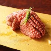 黒毛和牛焼肉 虎斑 北新地店 - 