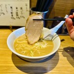 ラーメン屋 游 - 豚骨ラーメン