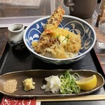 うどん 兎麦 阪急三番街店 - 