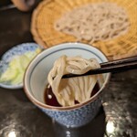 Tamatsubaki - 蕎麦を手繰る