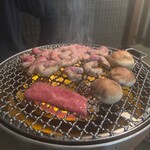 焼肉ホルモン 極 - 