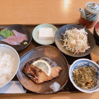 四季の味 岡田_0