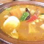 Mogu - チキンと野菜のスープカレー（1280円）