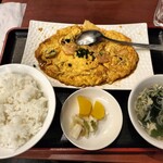 Ryuuhou - 日替わりランチ、エビ玉定食
