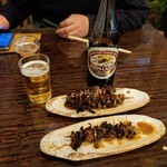 Kawakiyou - ビンビールと鰻の肝焼き