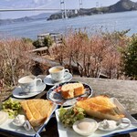 海の見えるカフェ - 