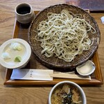 Teuchi Soba Kakiemon - ざる蕎麦　大盛　¥900 ＋ ¥420 
                        たこわさびちらし　¥360