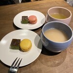TOKYO FISHERMAN'S WHARF UOHIDE - 本日いただいた食後の甘味とチャイ、お茶