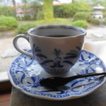 文珠荘 松露亭 - 食後には珈琲をもってきてくれます