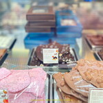 ヴェンキ - 店内冷蔵ショーケース 【ブルット＆ヴォーノ（ダーク）】に照準