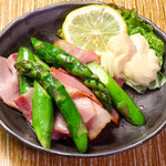 Fried asparagus and bacon