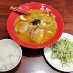 えび豚骨拉麺 春樹 - えび豚骨味噌拉麺