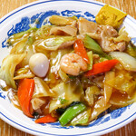 Ankake Yakisoba (stir-fried noodles) (fried or fried noodles)