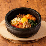 Stone-grilled bibimbap/stone-grilled garlic rice each