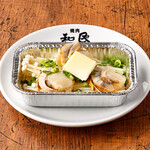 Butter-grilled baby scallops & enoki mushrooms