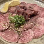 阪神尼崎 肉焼屋 - 