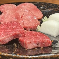 焼肉牛印 銀座店 - タンとヒレ