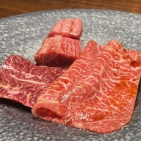 焼肉牛印 銀座店 - ランプとハラミ