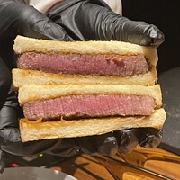 焼肉牛印 銀座店 - シャトブリアンサンド