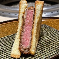 西麻布けんしろう - 和牛ヒレのブリオッシュサンド