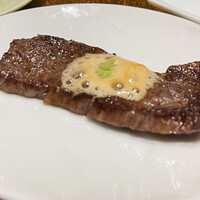 西麻布けんしろう - 黒毛和牛ハラミの泡醤油