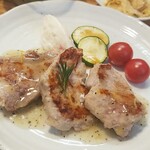 キッチン ブルー グローブ - 反対側から、肉汁もタップリ！