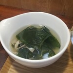 キッチン ブルー グローブ - わかめスープのアップ