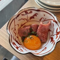 炭火焼肉 肉の匠 ひうち - 特選ユッケ