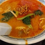 東方明珠飯店 - 担々麺