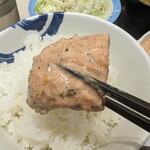 Matsuya - しっとりとしたササミ肉に強めなソースが絡んでます