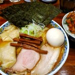 奈つやの中華そば - 奈つやのもちもち雲呑味玉中華そば 1250円、ひき肉とニラのスタミナ丼 250円、海苔増し 100円