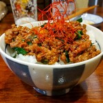 奈つやの中華そば - ひき肉とニラのスタミナ丼 250円