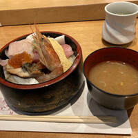 鮨政 西口店 - ちらしの具の大盛り　1210円